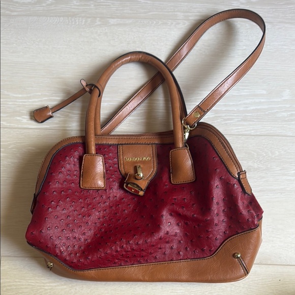 London Fog Red and Tan Satchel with Timeless Design - Picture 1 of 12